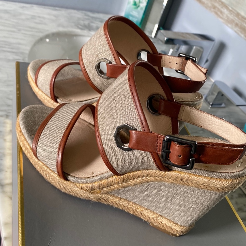 Like new Louise et Cie heels.